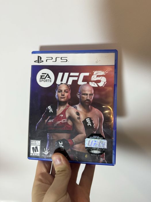 Диск UFC 5 для PS4/5