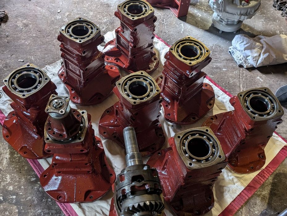 Чулок/рукав МТЗ Ступиця МТЗ 80/82 Задній міст Запчастини Моста Піввісь