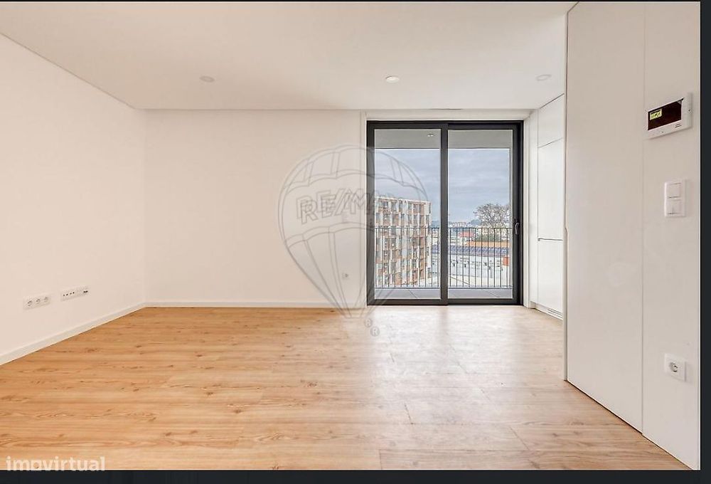 Apartamento T1 para arrendamento