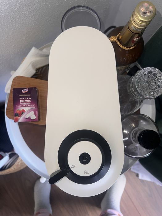 Maquina de Café Nespresso- Vertuo Pop Branco