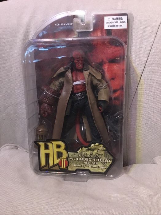 Figura Hellboy II Mezco Toyz