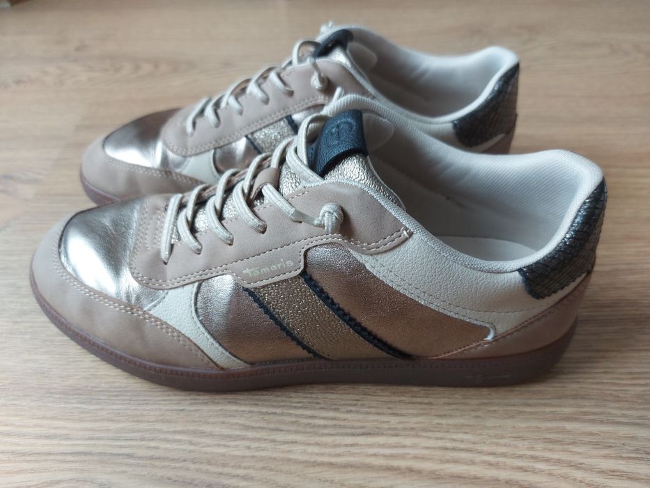 Tamaris sneakersy półbuty 23662 gold comb 38
Warunki oferty
SUPERC