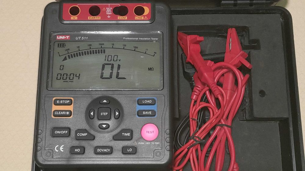 Medidor de Isolamento - UNI-T
