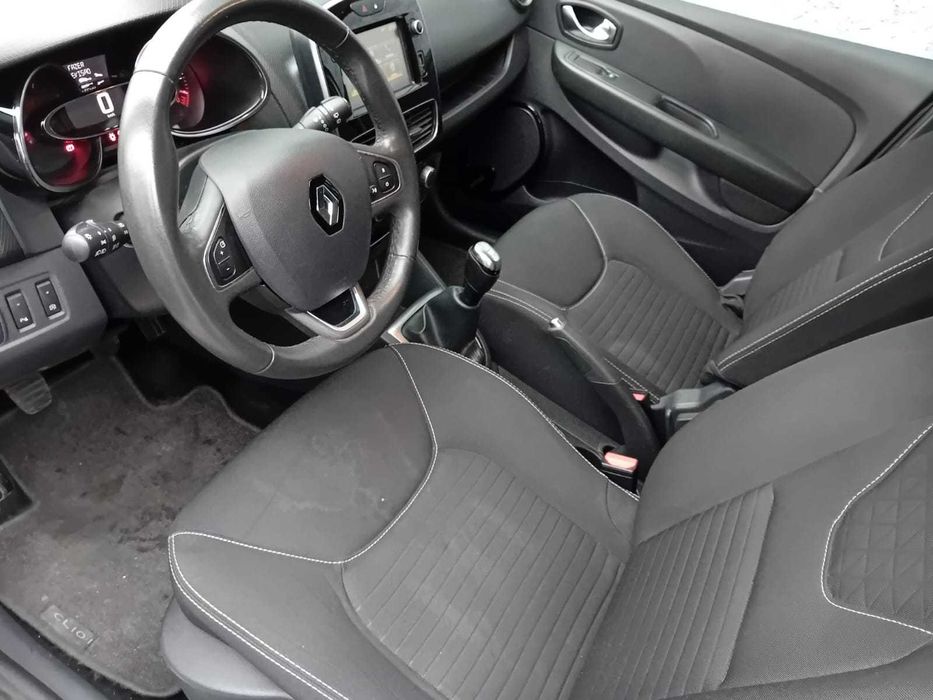 Renault Clio 1.5 dci Limited c/iva - Nacional ( pequeno sinistro )