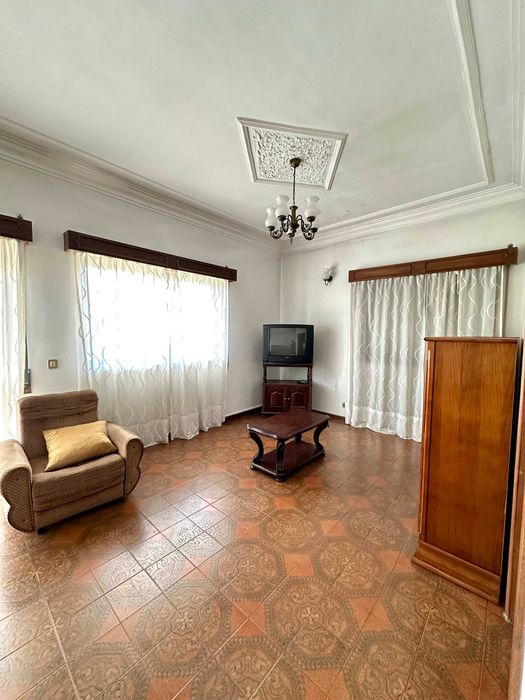 TROFA-Moradia T4 no centro - a 15 min do Porto