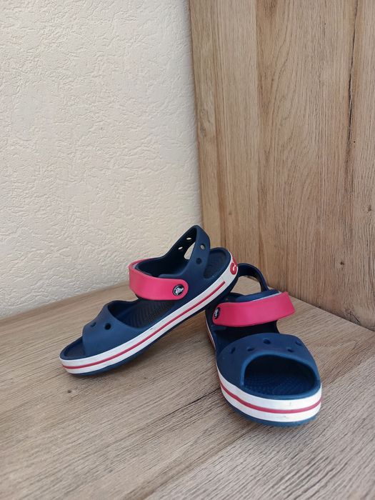 Сандалі босоніжки crocs j1