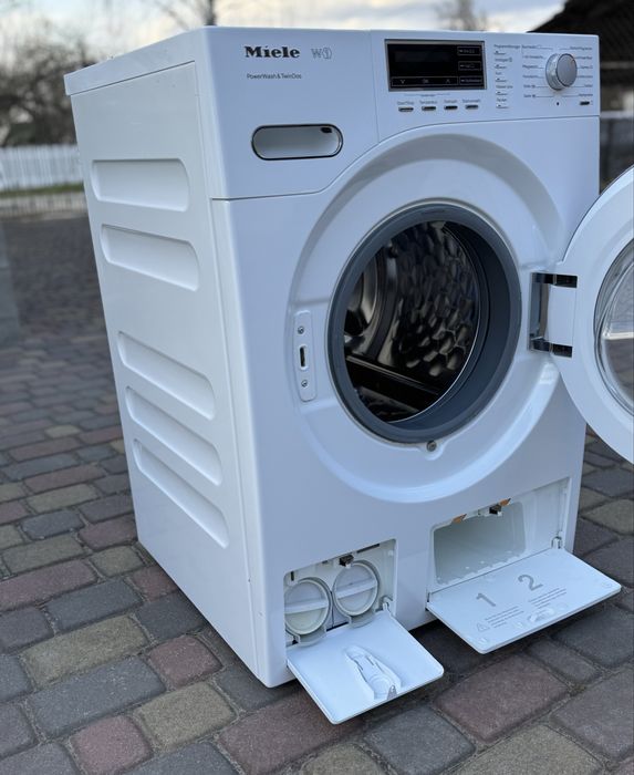 Пральна машина Miele w1