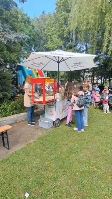 Maszyna, wózek do waty cukrowej i popcornu na wynajem - z obsługą