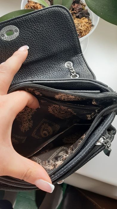 Сумочки жіночя шкіряна