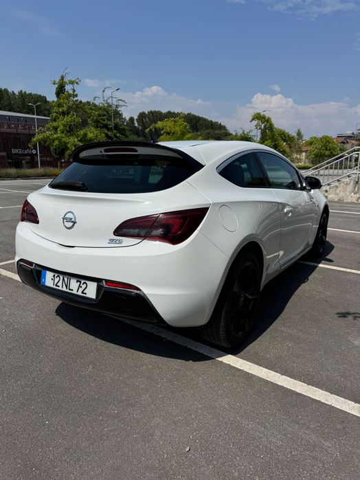 Opel Astra — fotografia 8