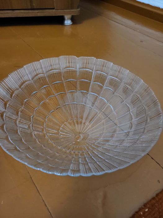 Салатник і блюдо