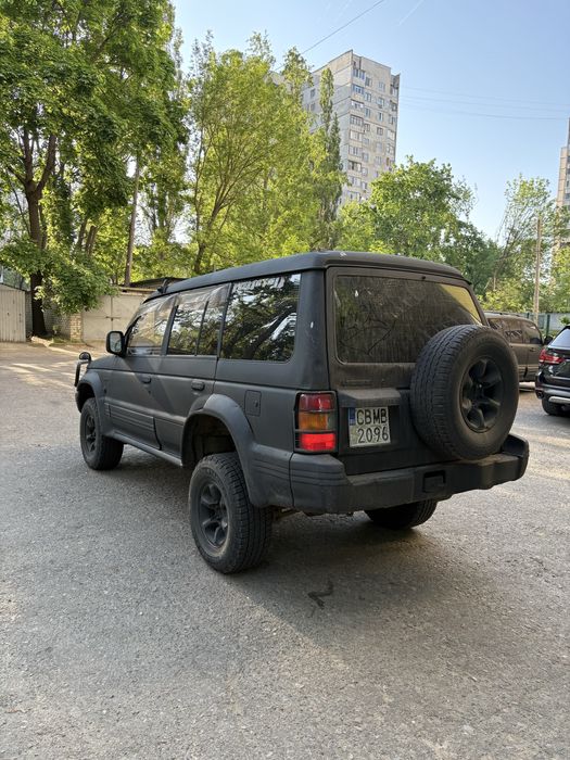 Mitsubishi pajero 2.5 дизель автомат