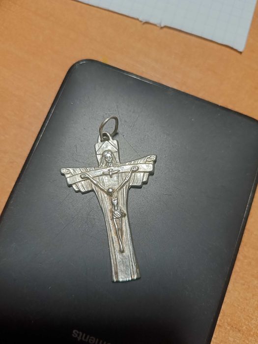 krzyżyk srebrny                      .