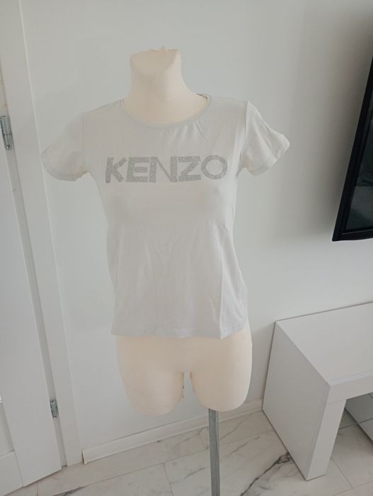 Biały T-shirt srebrny napis Kenzo