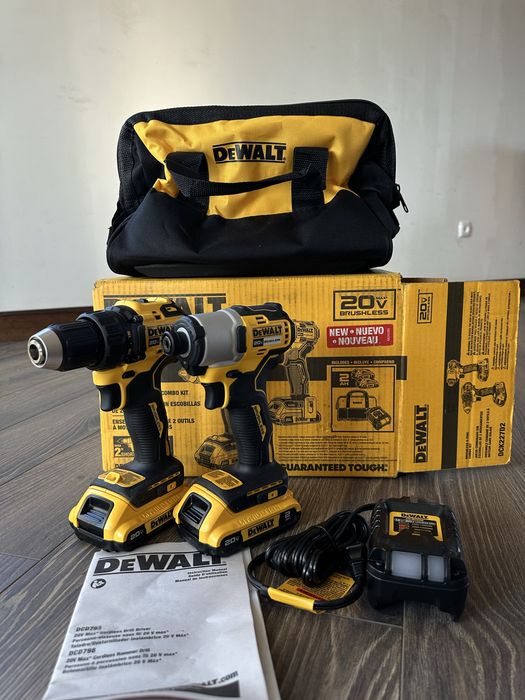 Набір шуруповертів Dewalt DCK227D2.20v