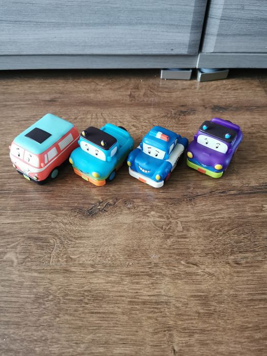 Autka B. Toys zestaw