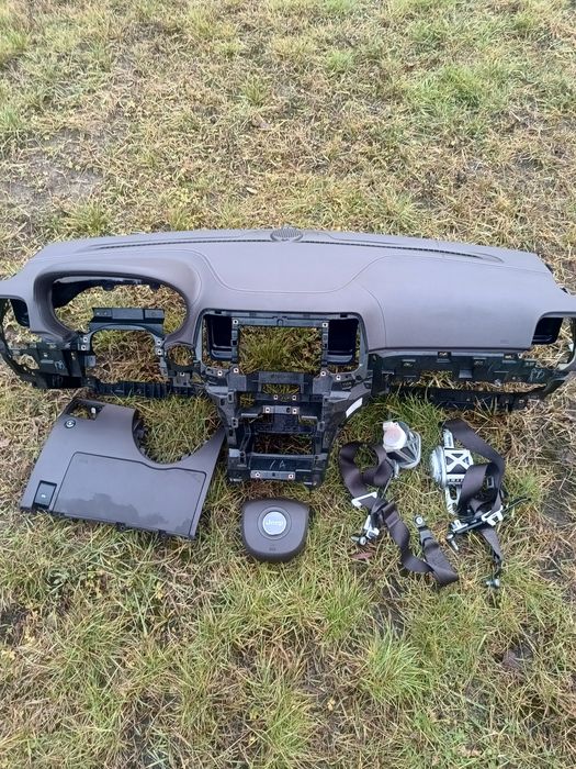 Deska rozdzielcza Jeep grand Cherokee Wk2 Brąz