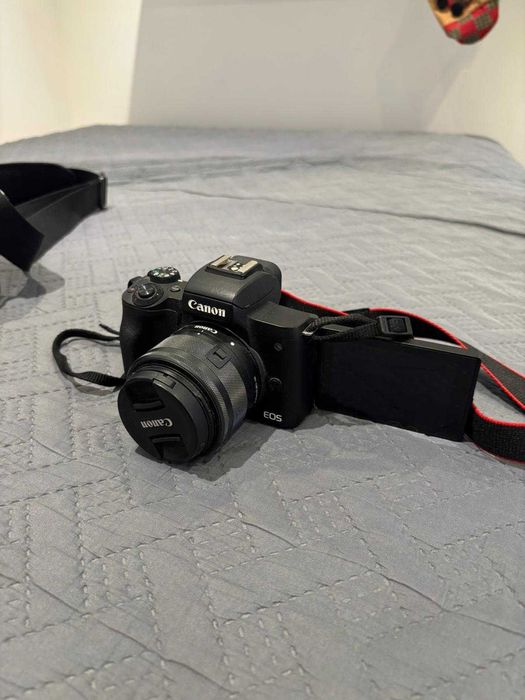 Camera Canon M50 MK2 + Lente Canon 50mm f1.8 STM
