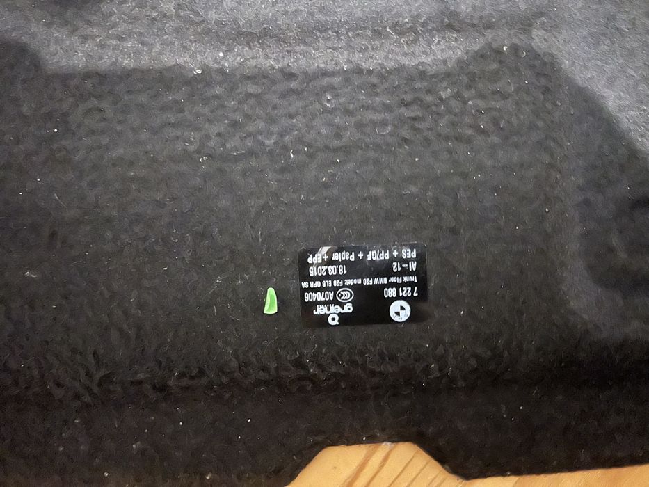 Cobertura inferior da mala BMW 1 (F20)   - , de 2011 a 2026