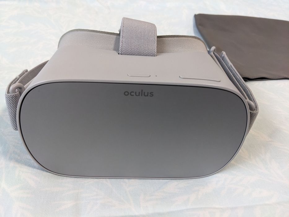 VR-гарнитура Oculus Go 64 Гб