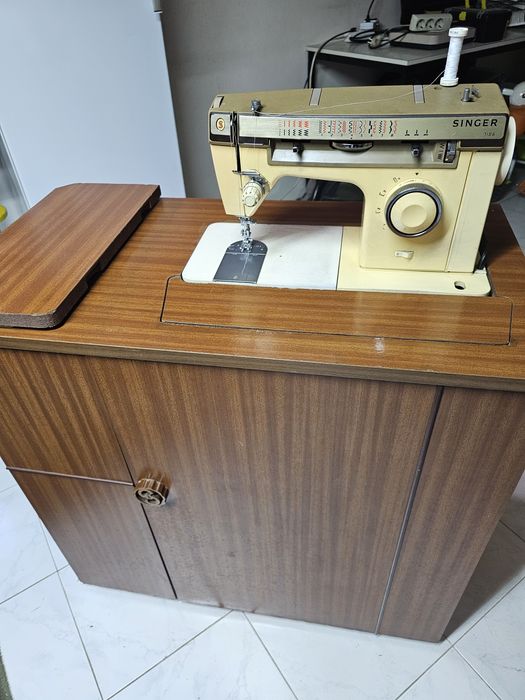 Máquina costura Singer