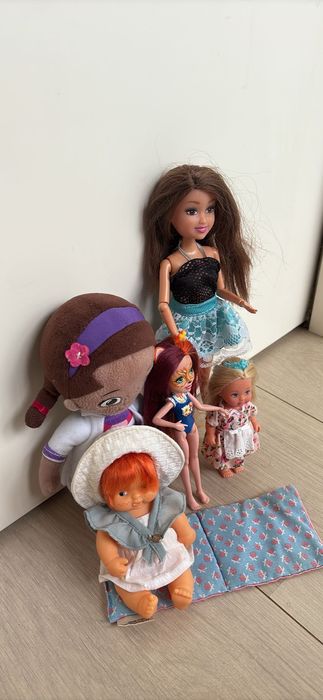 5 Bonecas da Famosa conjunto