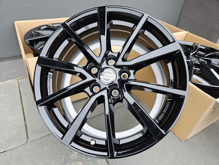 Nissan 17 " Nowe 5x114,3 Juke Qashqai Rogue Felgi Czarne Alufelgi ET35