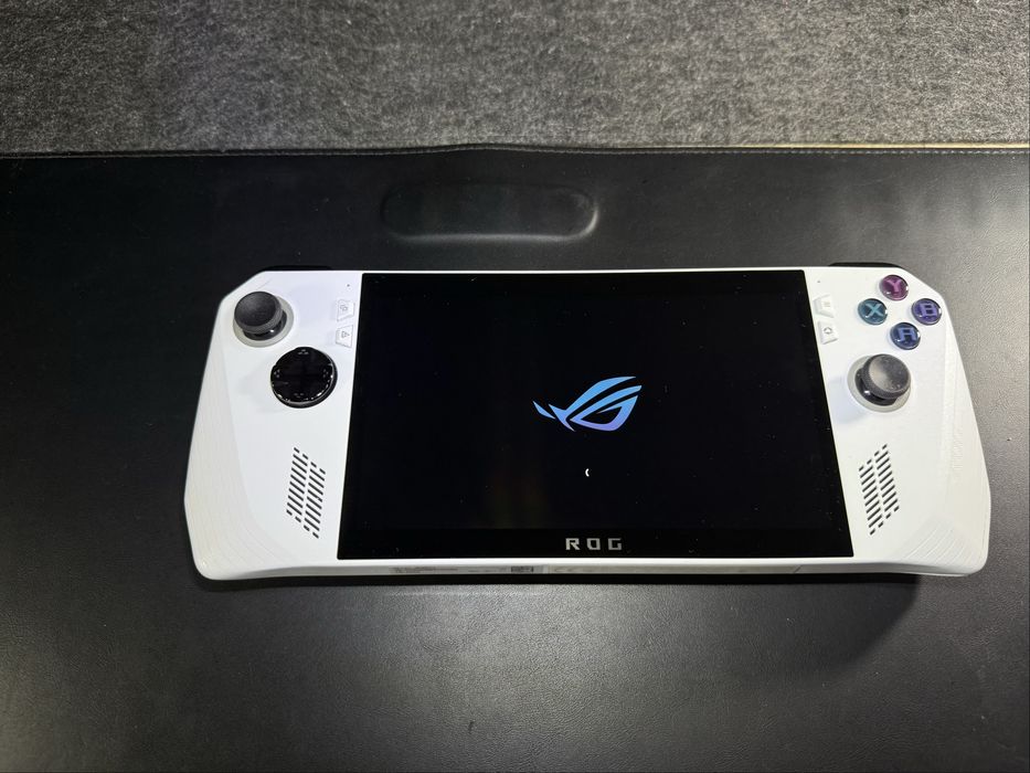 ASUS ROG Ally Z1 Extreme – stan idealny