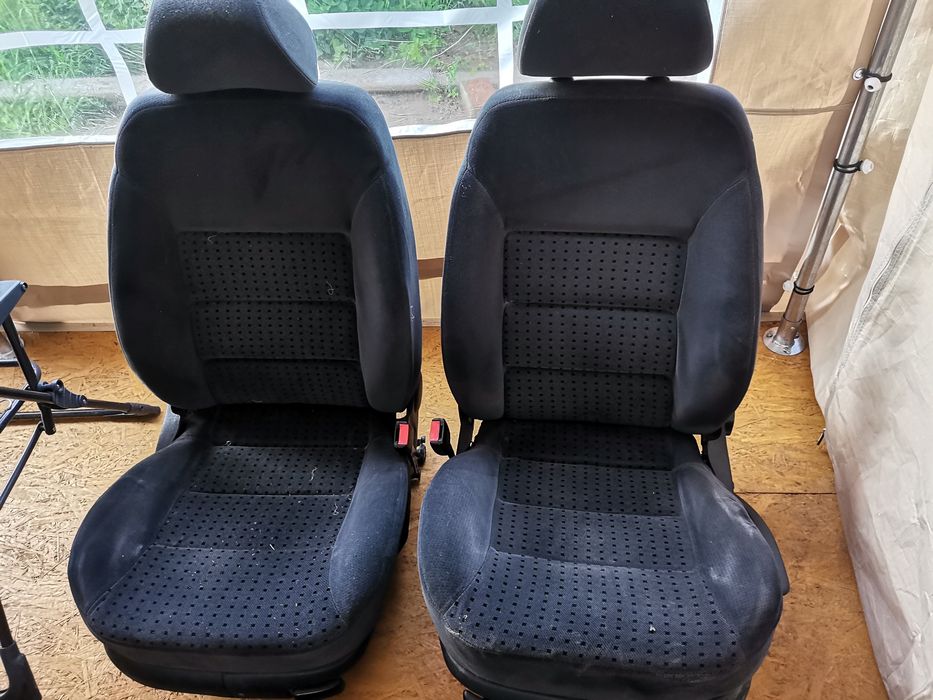 Komplet foteli golf 4 hecbek