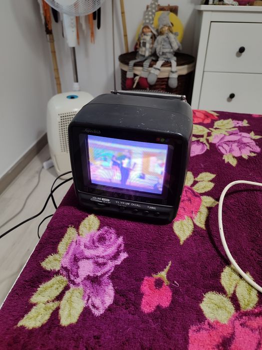 Televisão portátil 12v