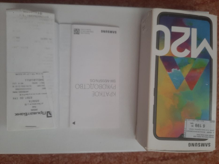 Продам Samsung M20 (4/64)