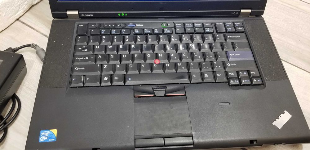 Ноутбук Lenovo ThinkPad W 510 I7-820Qm ram  -4 GB hdd 320  1920*1080 Fx 880 2відео