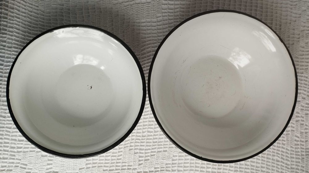 Stare miseczki emaliowane