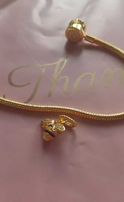 Charms do bransoletki i