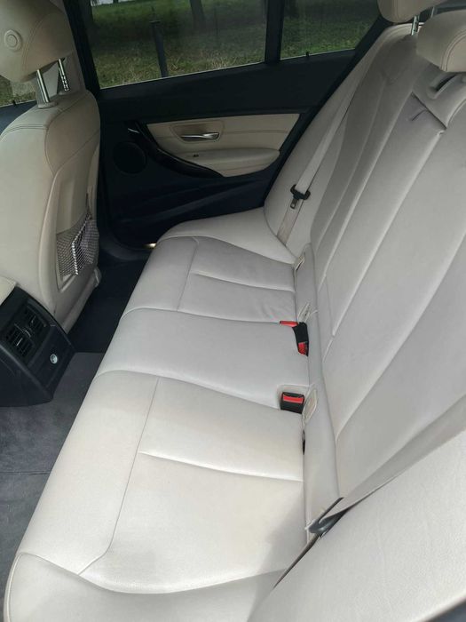 Продам BMW 328I. 2015