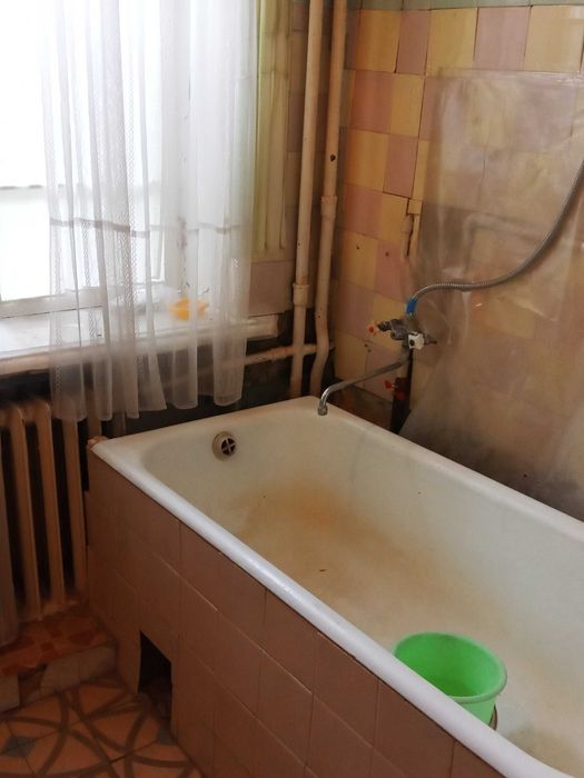 3 К сталінка від власника, тихе місце ,є газ.