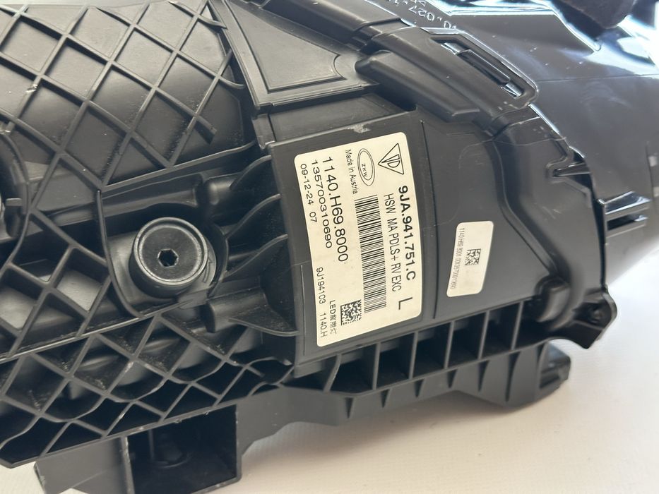 Porsche Taycan Matrix фара передня оптика в наявності 9JA941751C