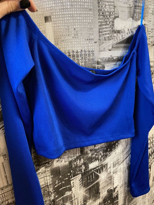 Кофтинка - топ від BERSHKA в рубчик, розімр М Ціна 125 грн