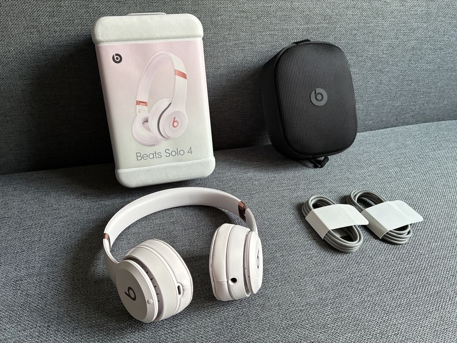 Słuchawki bezprzewodowe Apple Beats Solo 4/stan idealny/gwarancja