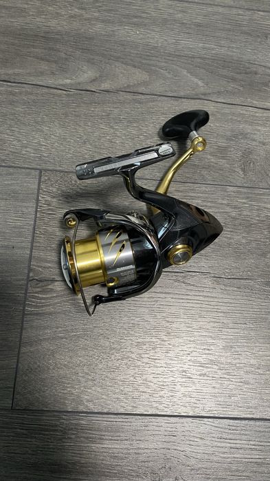 Котушка Shimano Stella 3000HGM