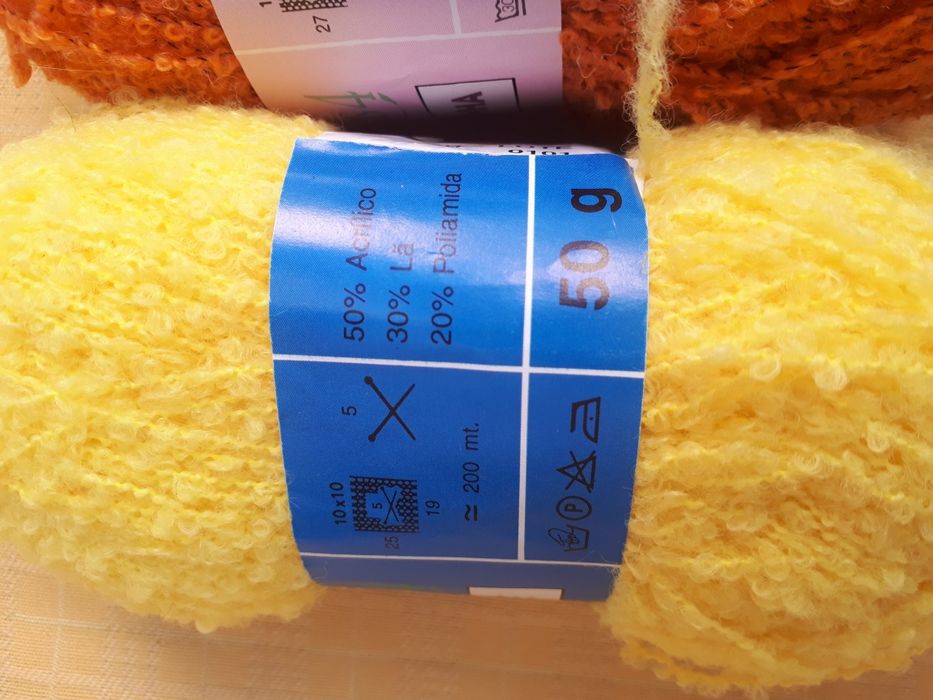 La caracolinho e acrílico