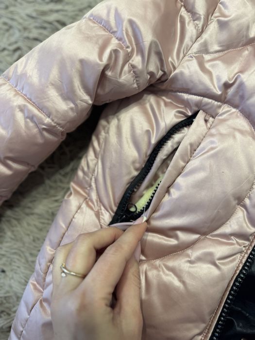 Зимова куртка на дівчинку