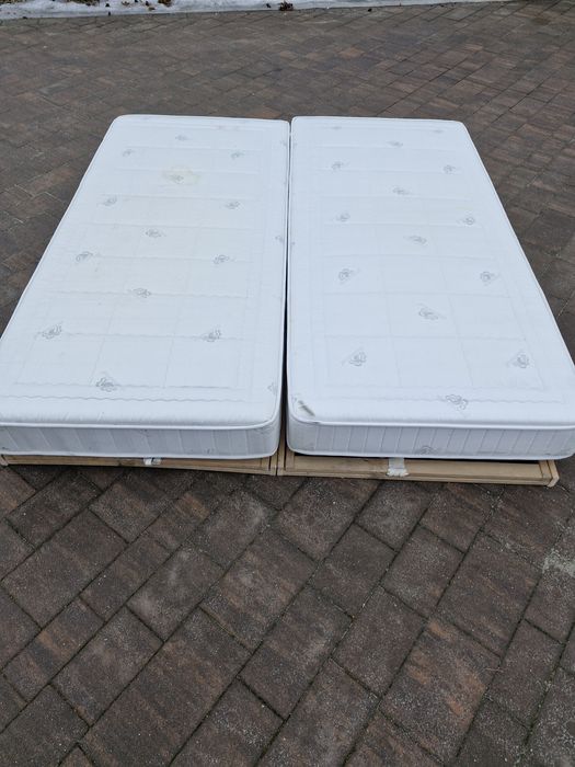 Stelaże plus materace do łożka 90x200  180x200  regulowane