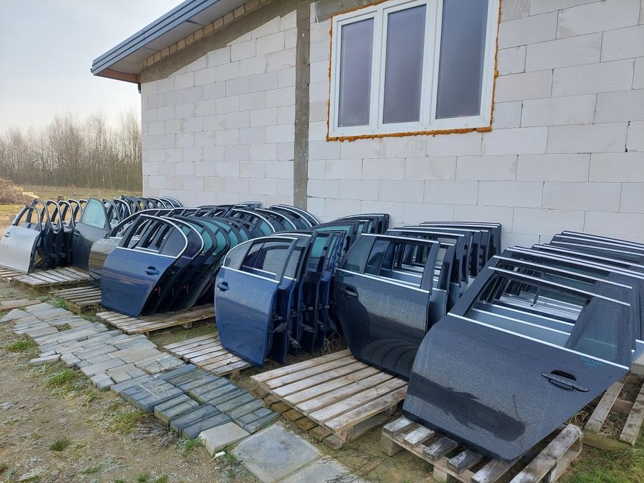 Drzwi BMW E60 E61 Różne Kolor