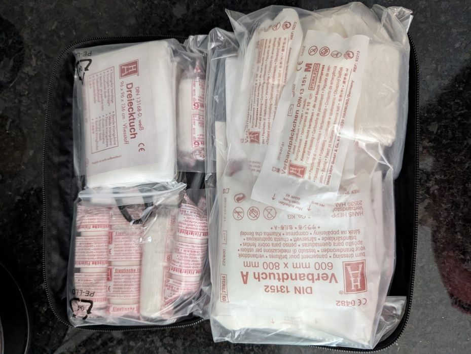 Kit primeiros socorros Mercedes Benz