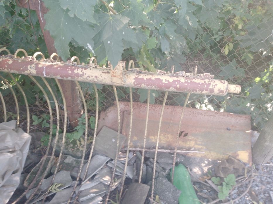 Продам прицеп та адаптер і граблі мотоблока