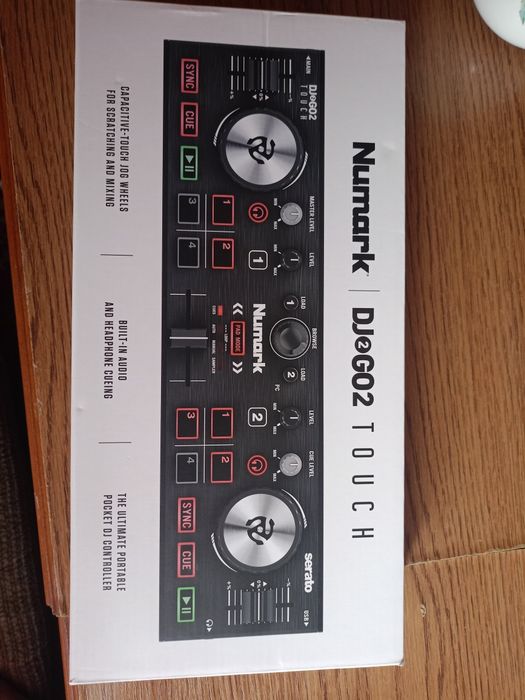Numark DJ2GO2...
