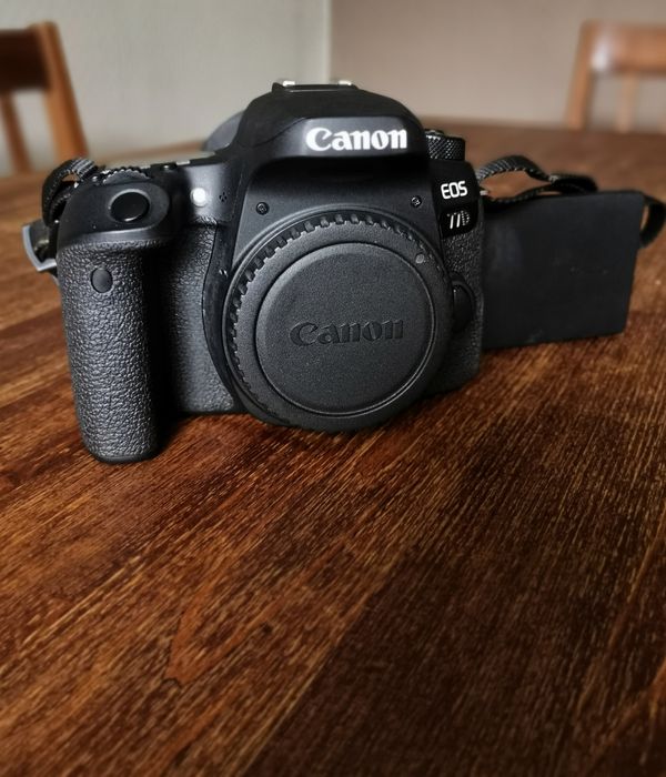 Body  Canon Eos 77D  / 24Mpx