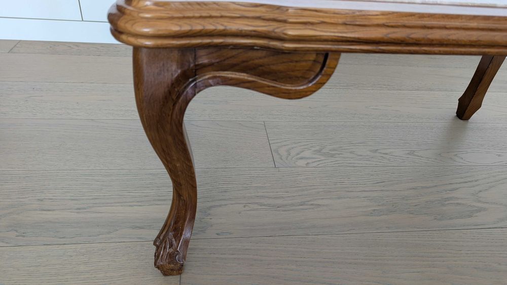 Mesa de centro com tampo em mármore como nova / coffee table