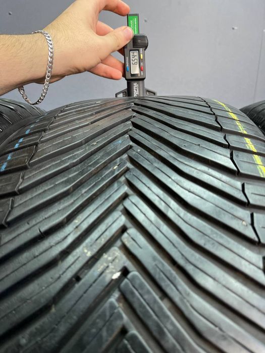 Шины БУ 255 45 R 20 Michelin CROSSCLIMATE 2 suv MGT Всесезон Комплект
